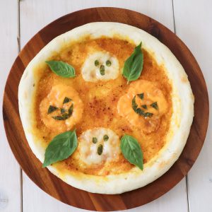 ジャック・オー・ランタンとおばけのカレーピザ