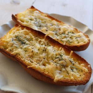 はちみつ香るチーズハーブバゲット